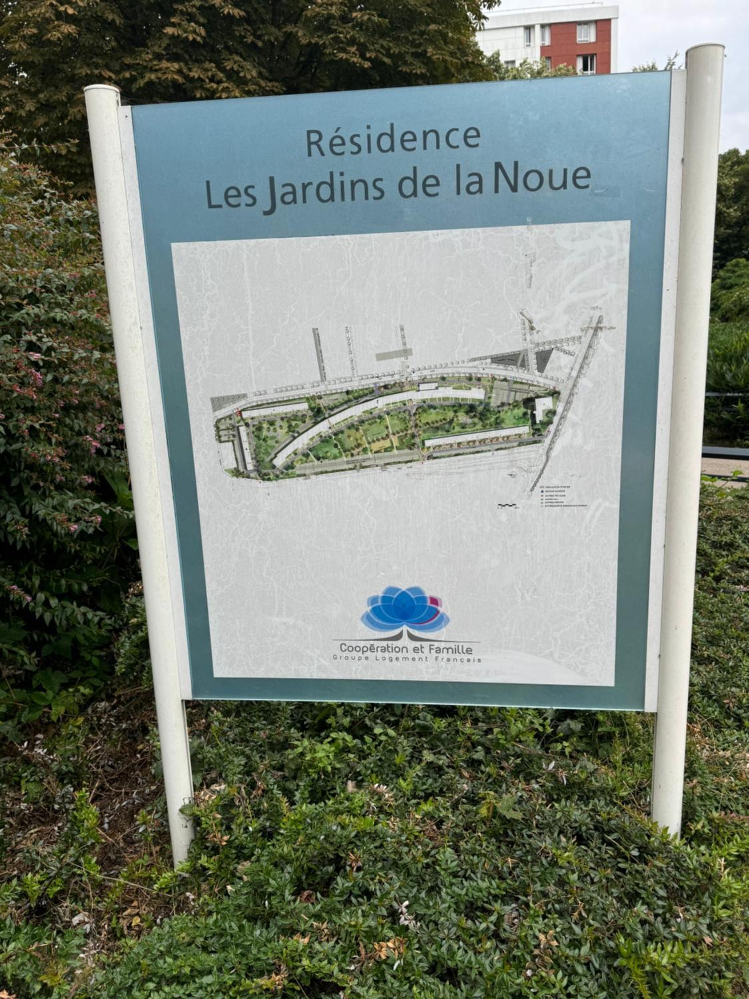 Jardins De La Noue Appartement Villeneuve-la-Garenne Buitenkant foto